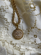 Load image into Gallery viewer, Pearl Quilted Necklace Chanel
