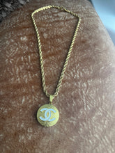 Load image into Gallery viewer, Sophia Large Necklace
