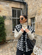 Load image into Gallery viewer, Rosa Grande 1980 (As seen on celebs &amp; bloggers)
